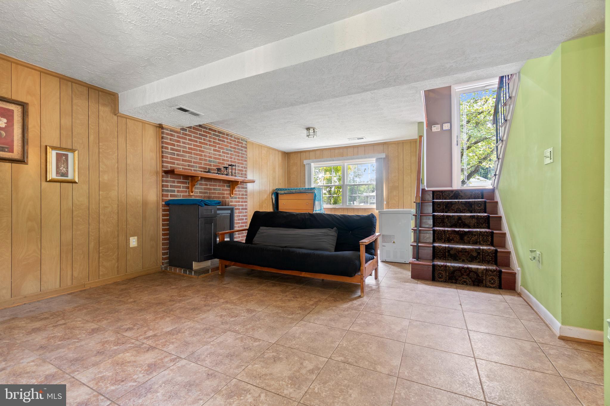 DALE CITY - Residential