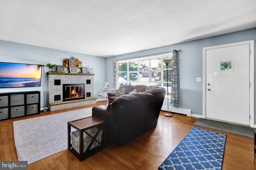4621 HILLSIDE ROAD