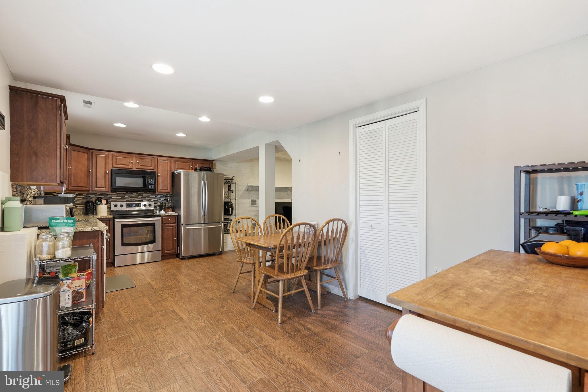 SOMERSET AT WESTRIDGE - Residential