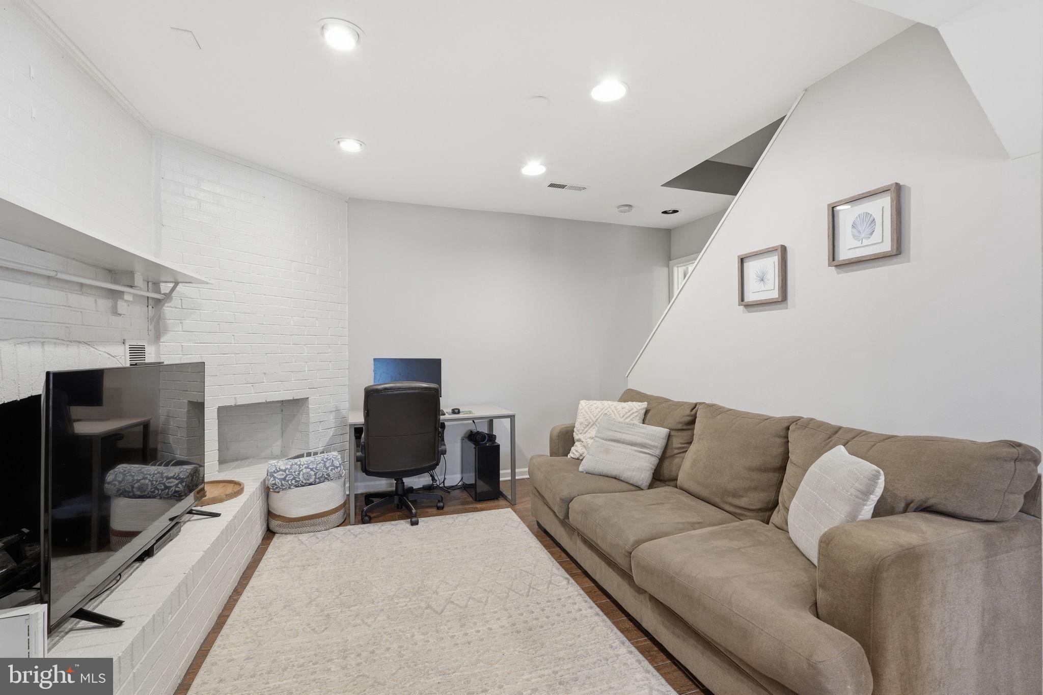 SOMERSET AT WESTRIDGE - Residential