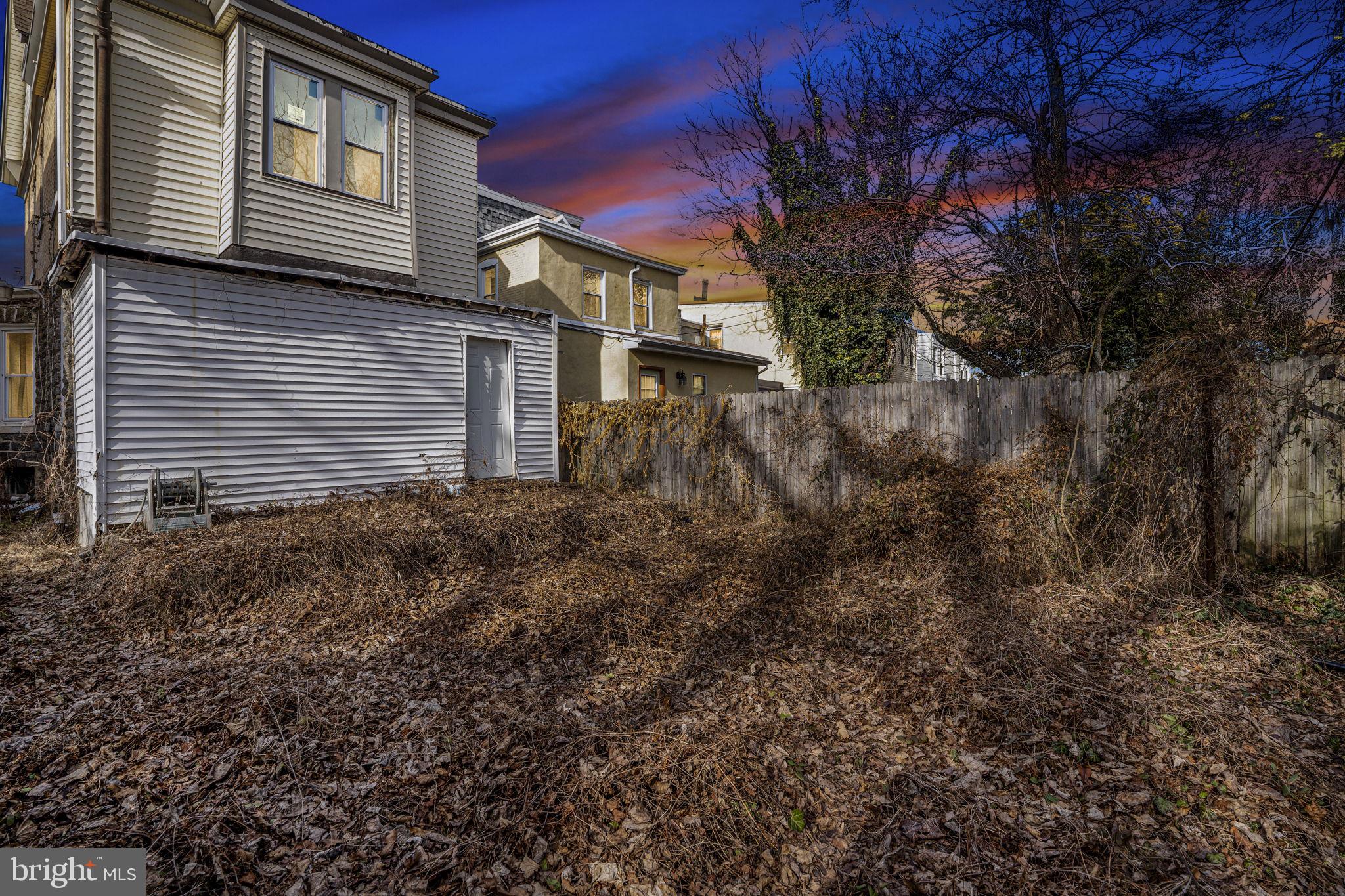 GERMANTOWN - Residential