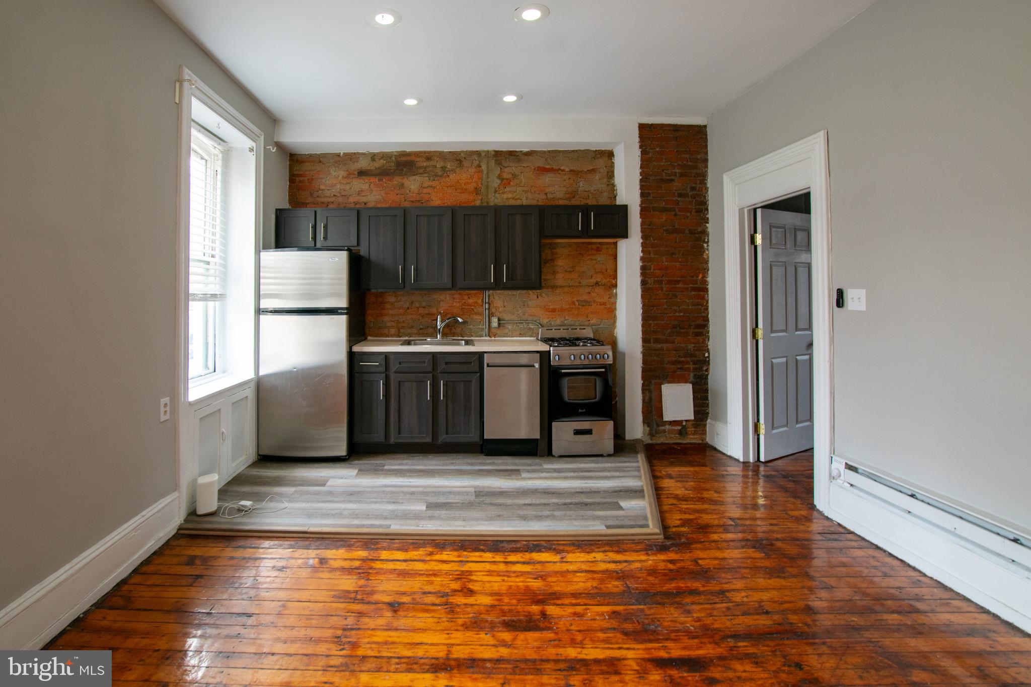 FAIRMOUNT - Residential Lease