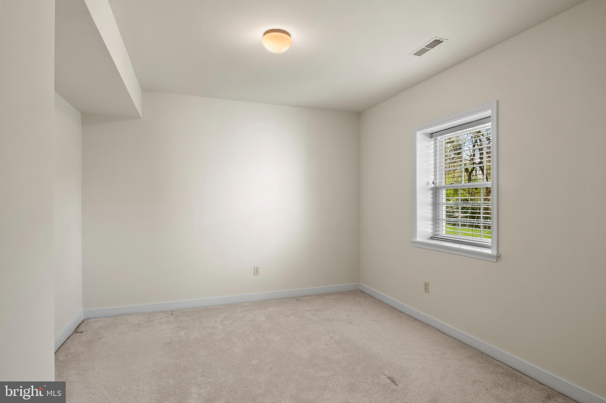 AMBER MEADOWS - Residential