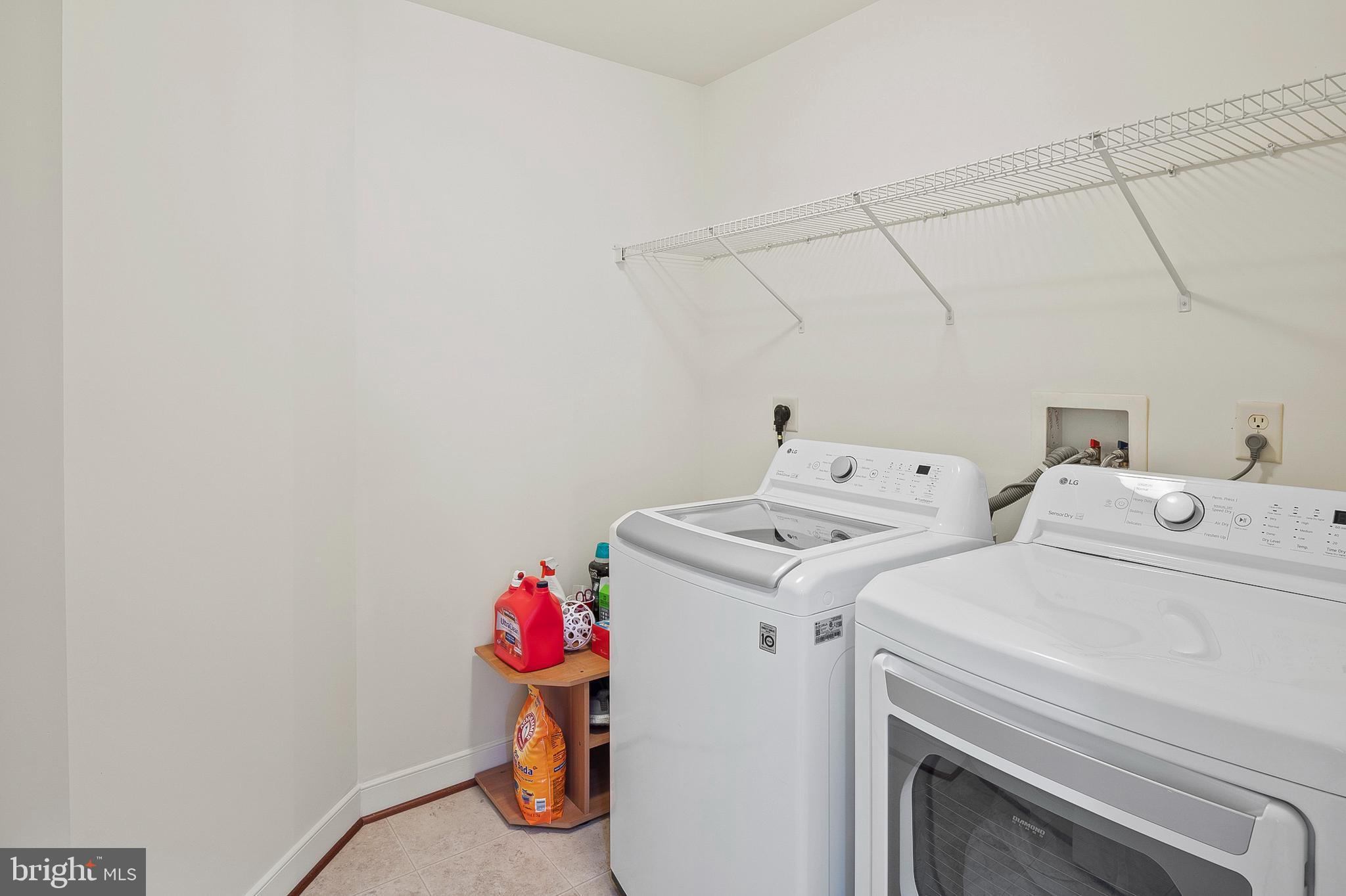 AMBER MEADOWS - Residential