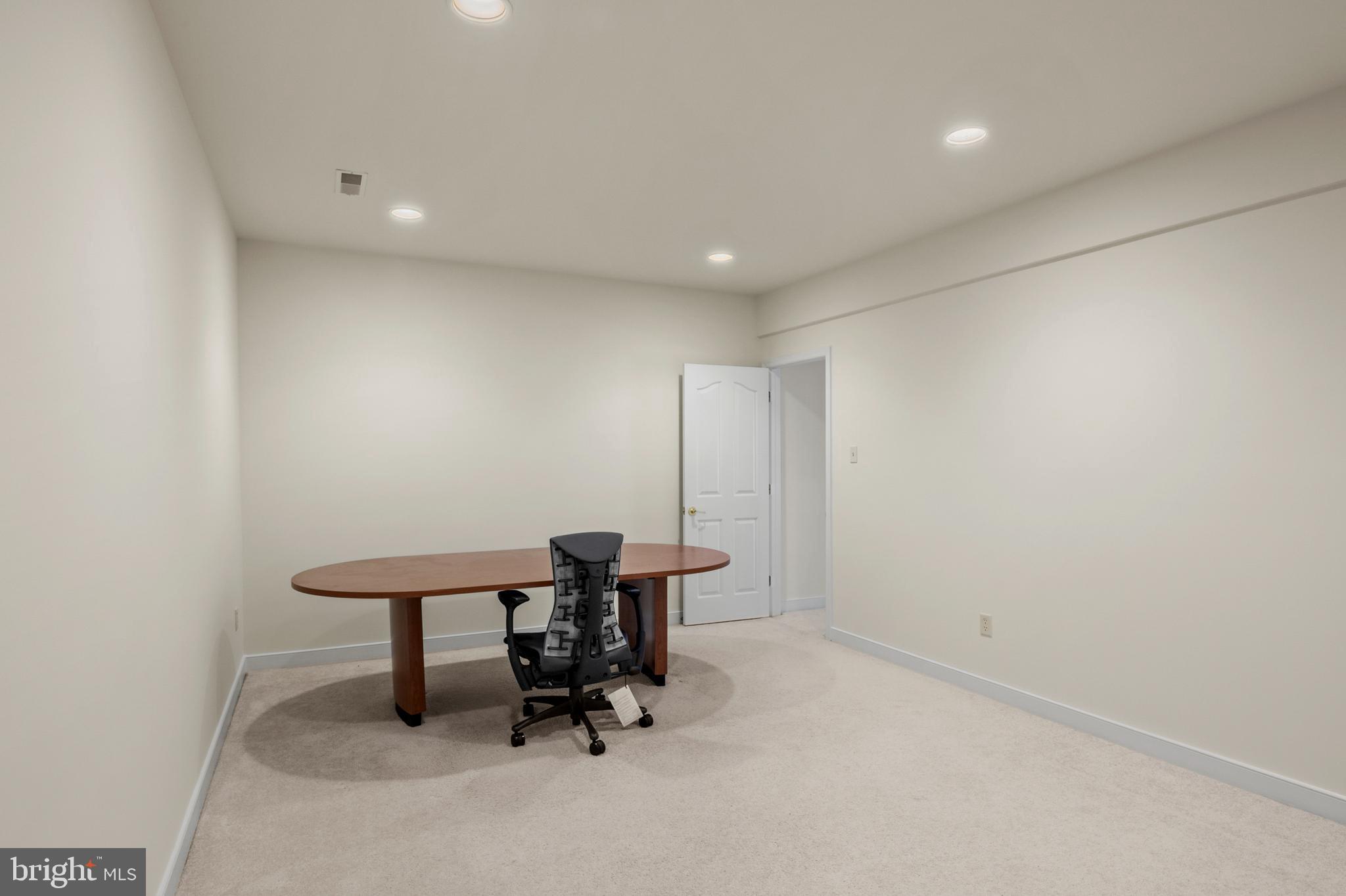 AMBER MEADOWS - Residential