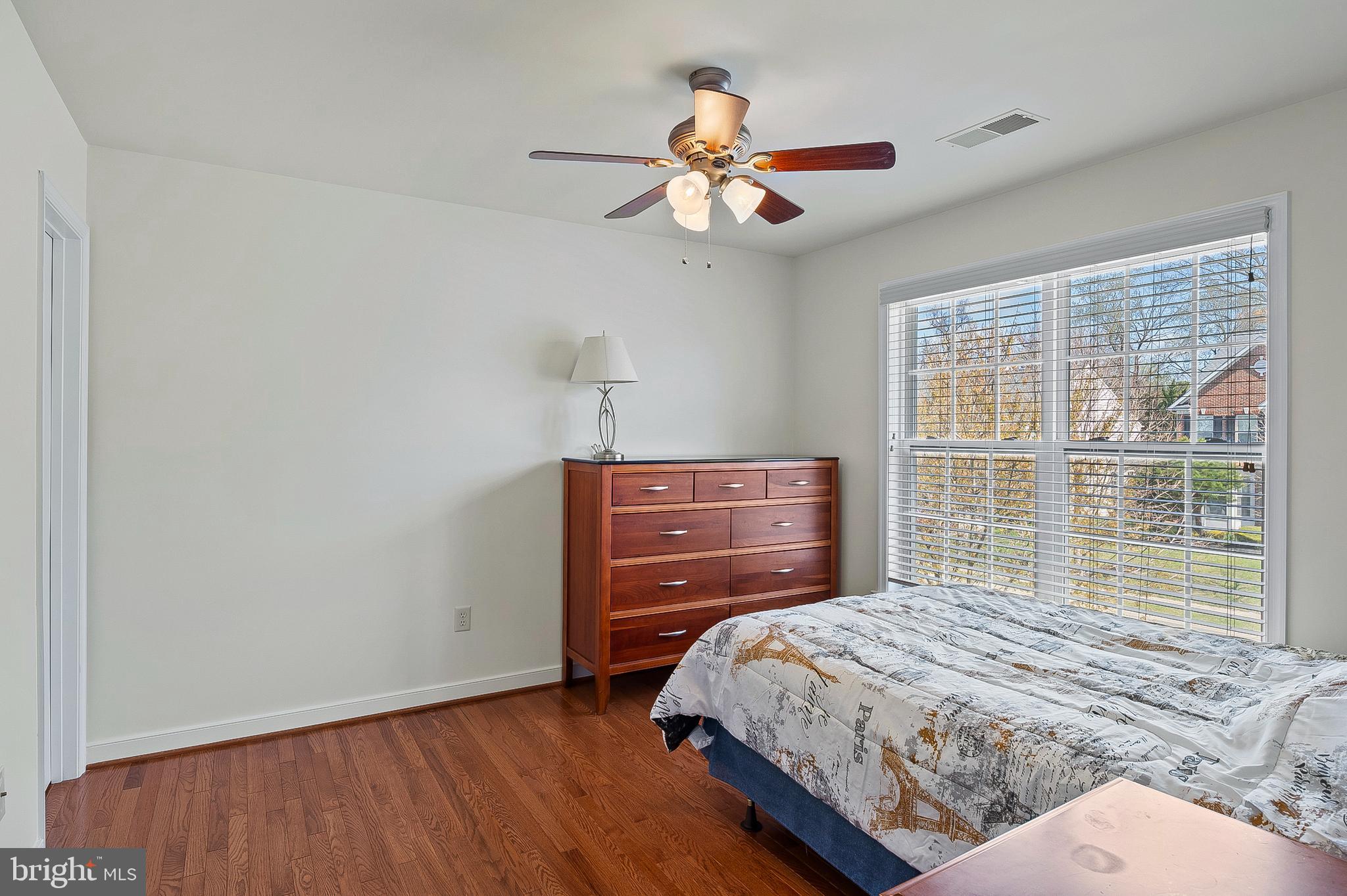 AMBER MEADOWS - Residential