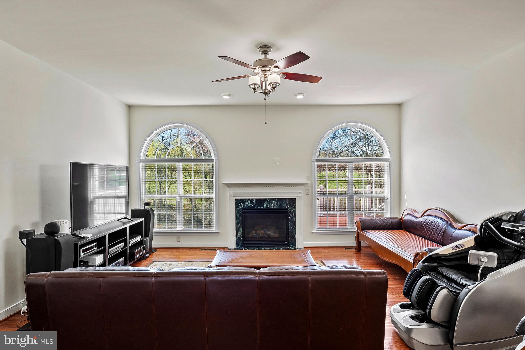 AMBER MEADOWS - Residential