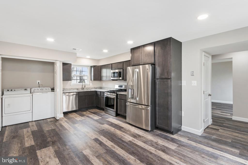 DALE CITY - Residential