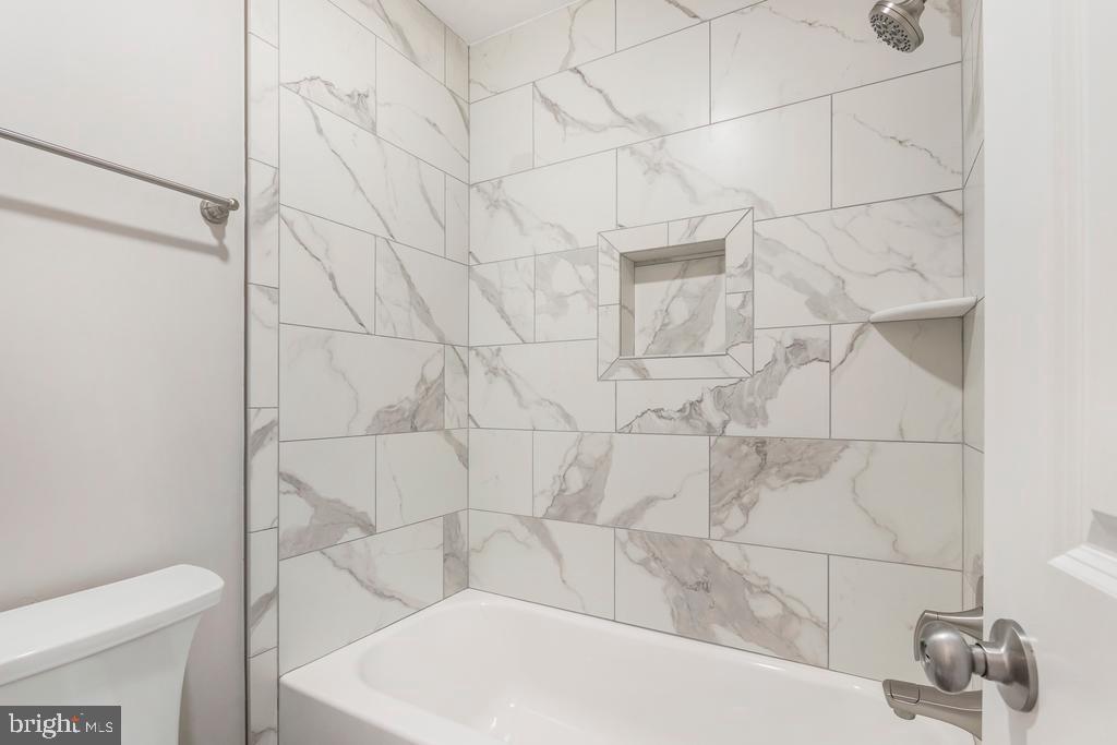 DALE CITY - Residential