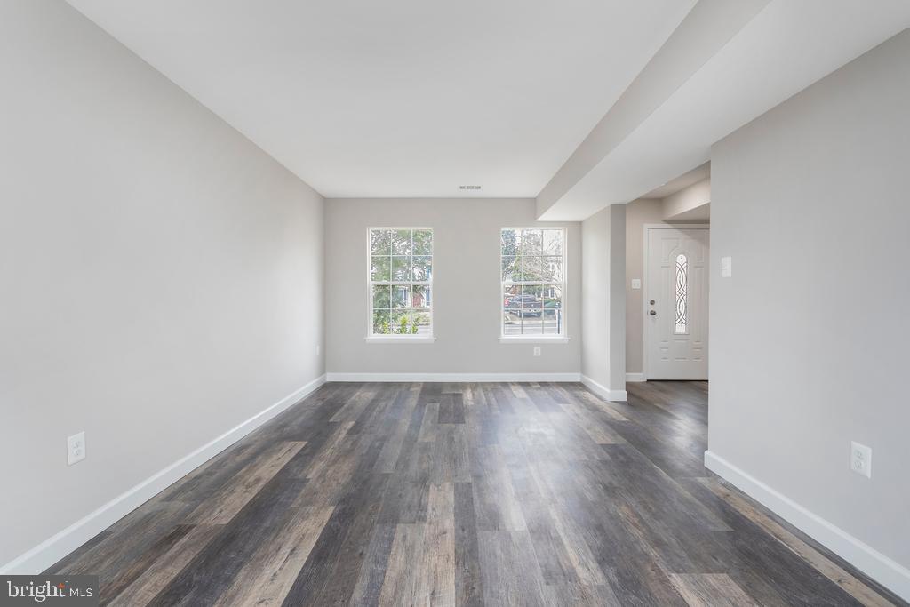 DALE CITY - Residential