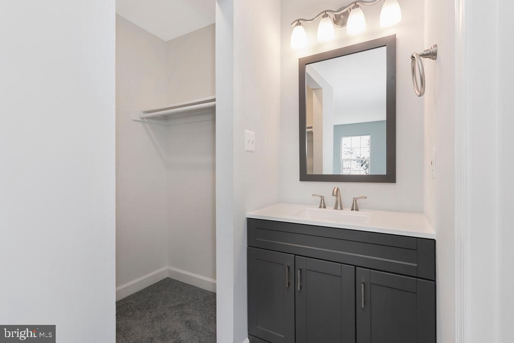 DALE CITY - Residential