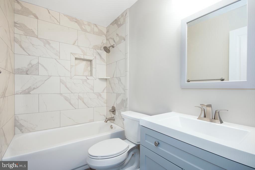 DALE CITY - Residential