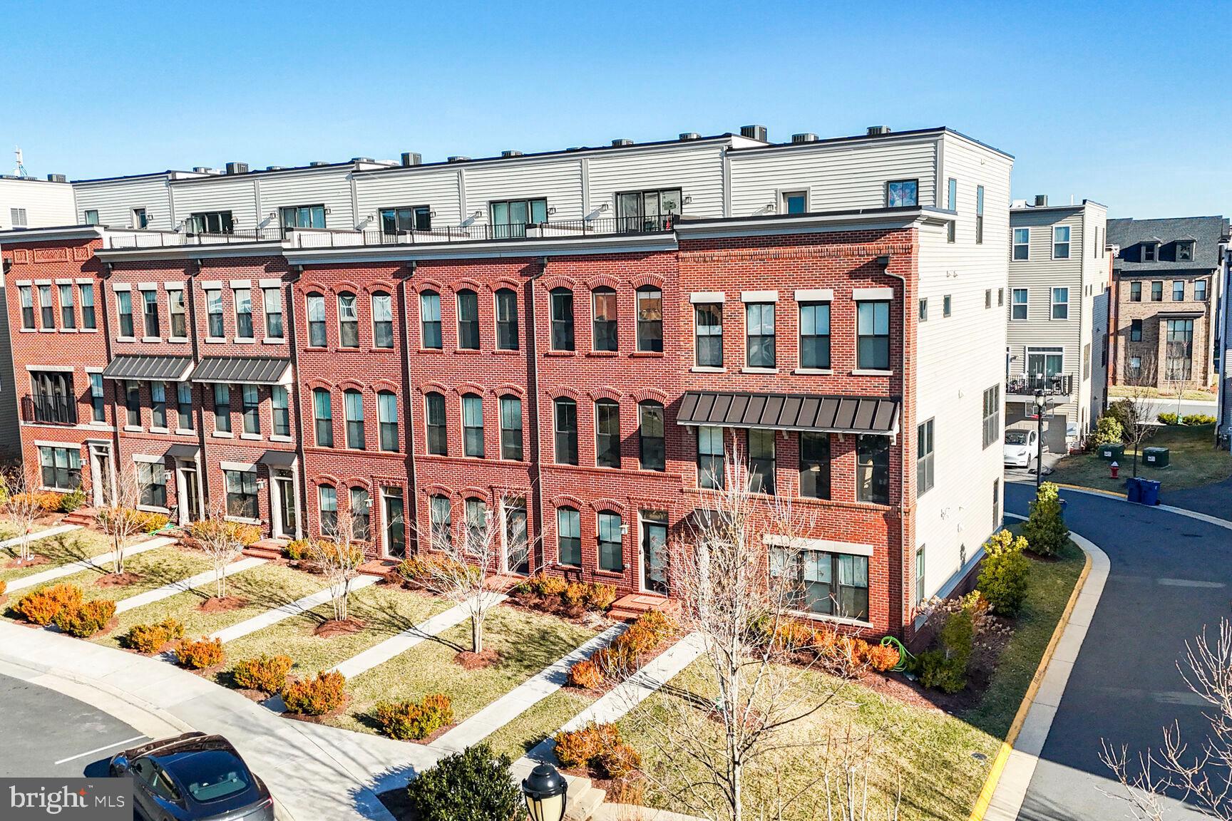 BRAMBLETON TOWN CENTER SOUTH - Residential