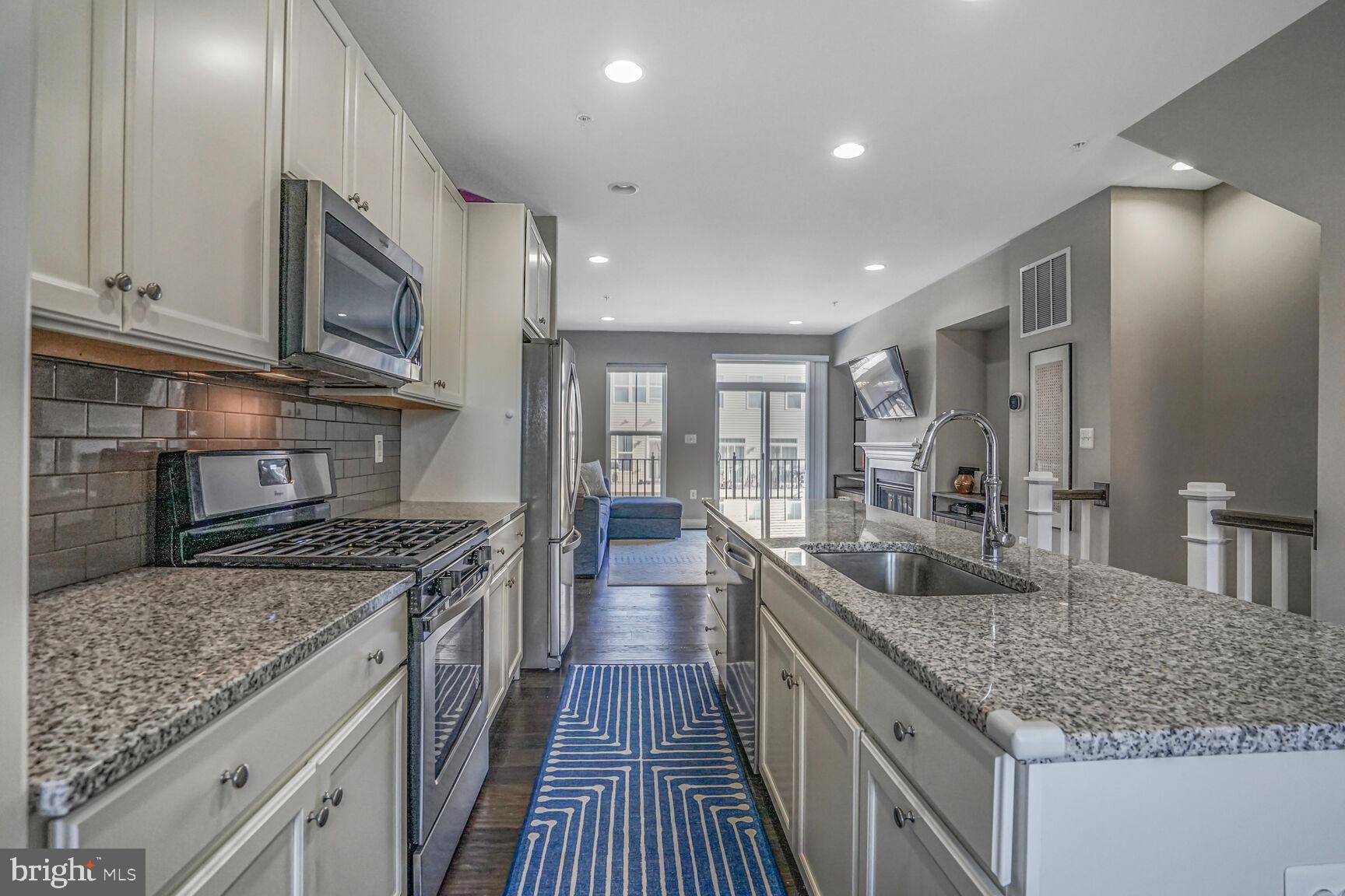 BRAMBLETON TOWN CENTER SOUTH - Residential