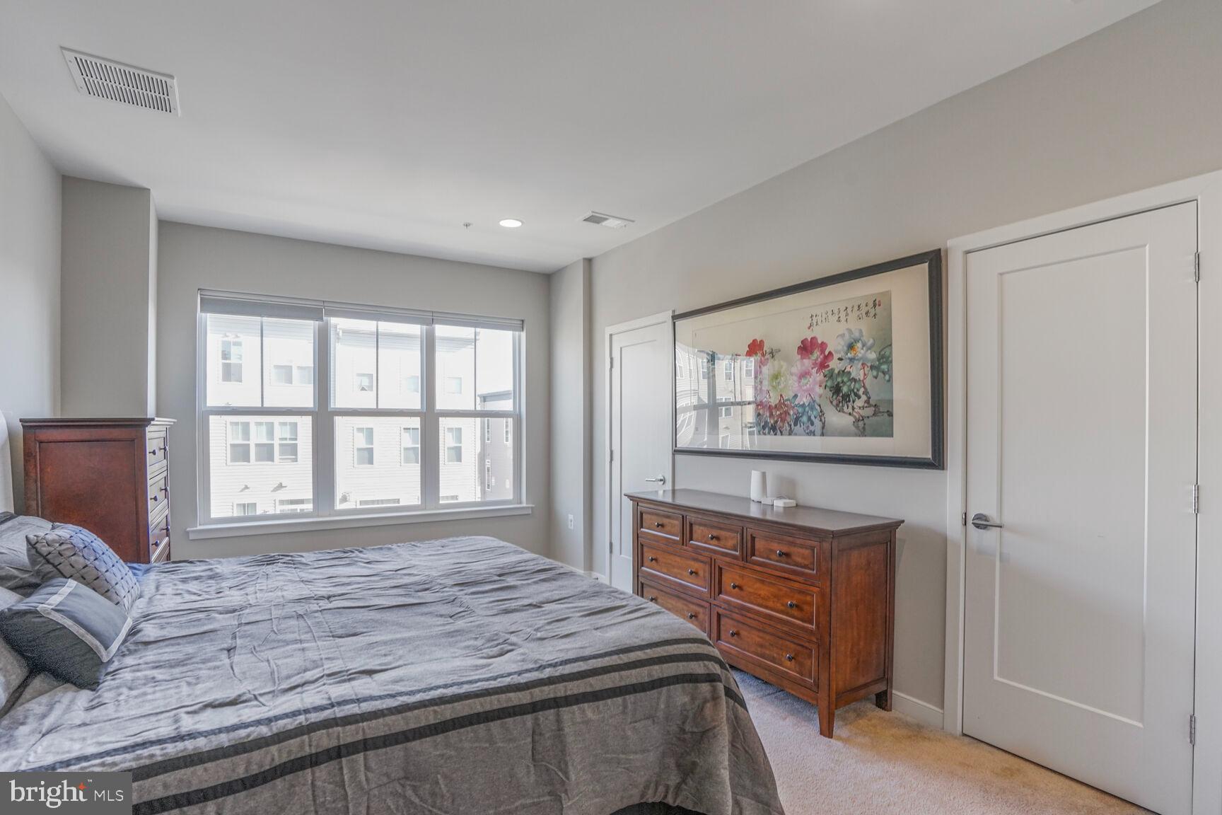 BRAMBLETON TOWN CENTER SOUTH - Residential