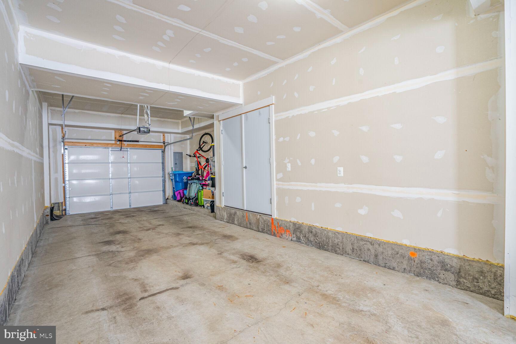 BRAMBLETON TOWN CENTER SOUTH - Residential