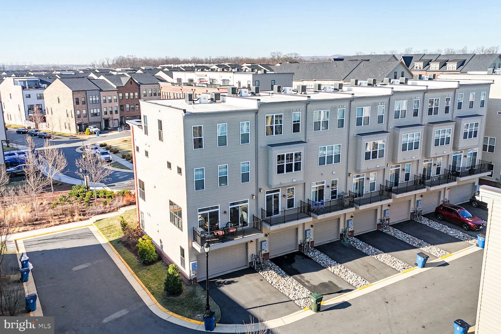 BRAMBLETON TOWN CENTER SOUTH - Residential