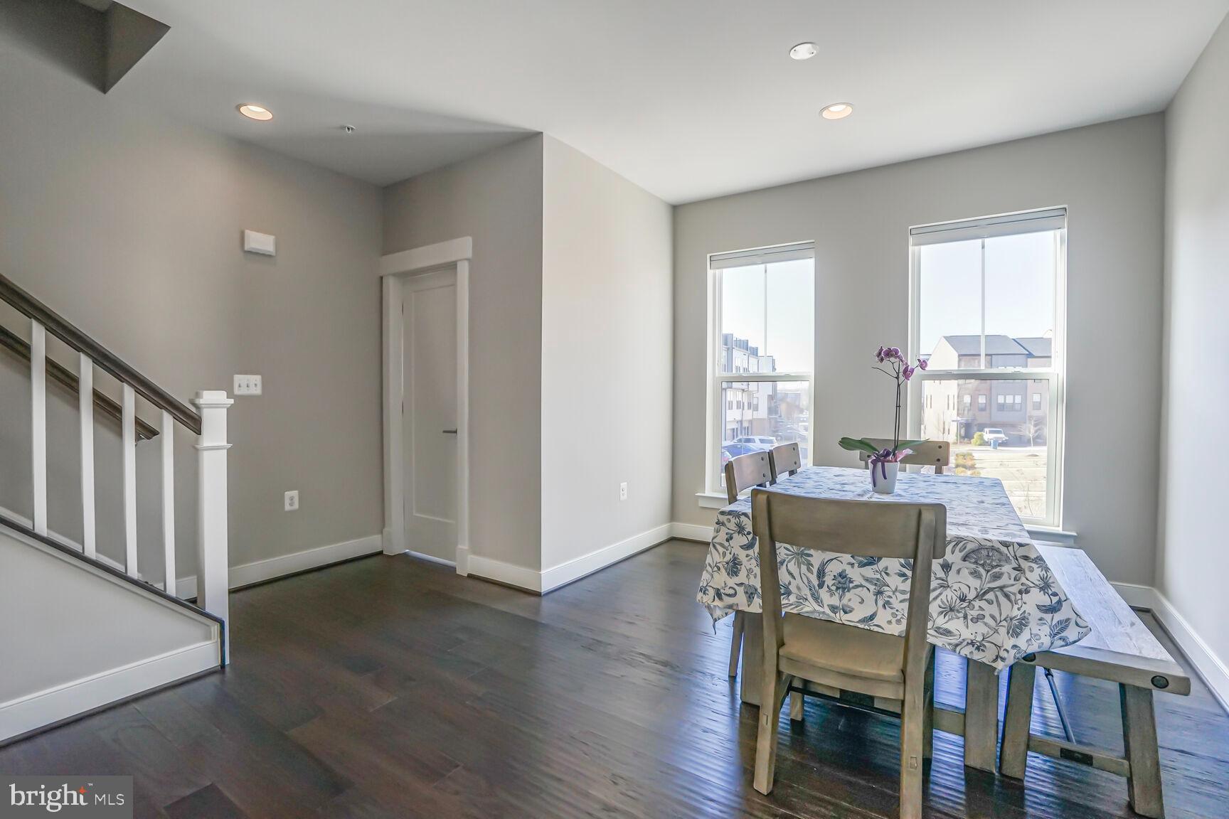 BRAMBLETON TOWN CENTER SOUTH - Residential