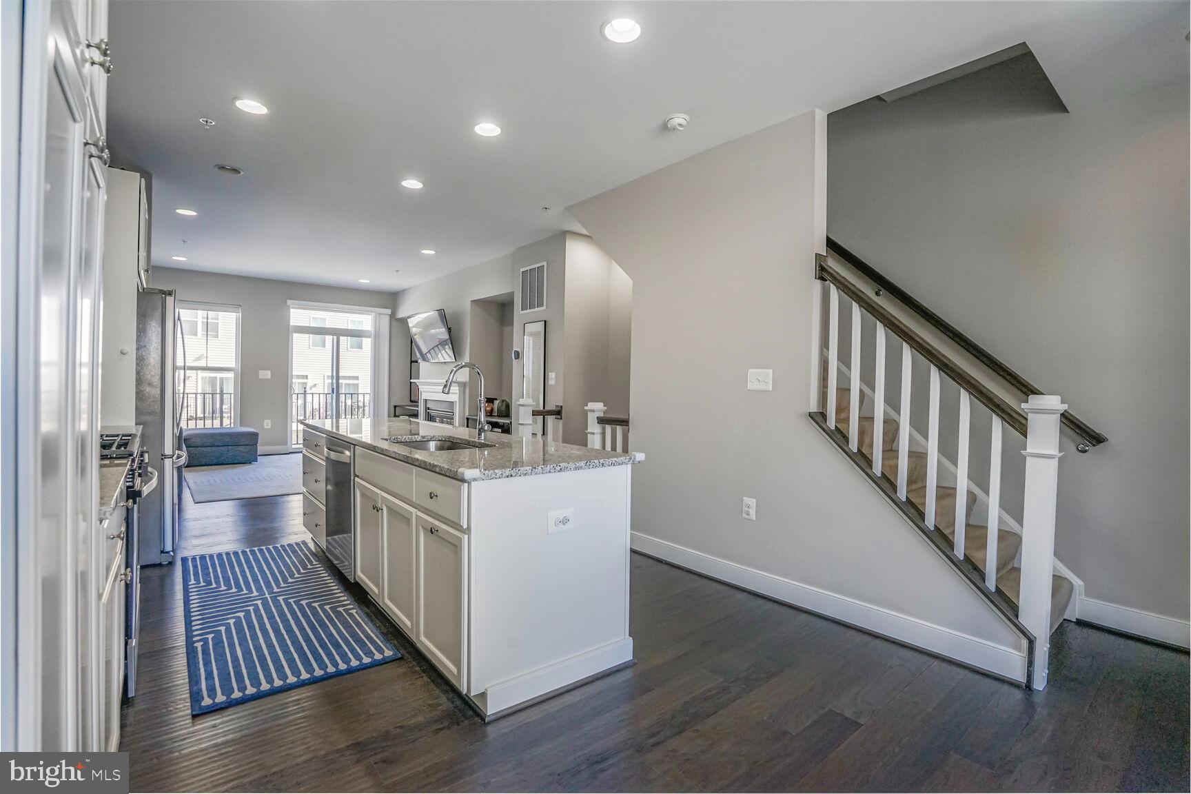 BRAMBLETON TOWN CENTER SOUTH - Residential