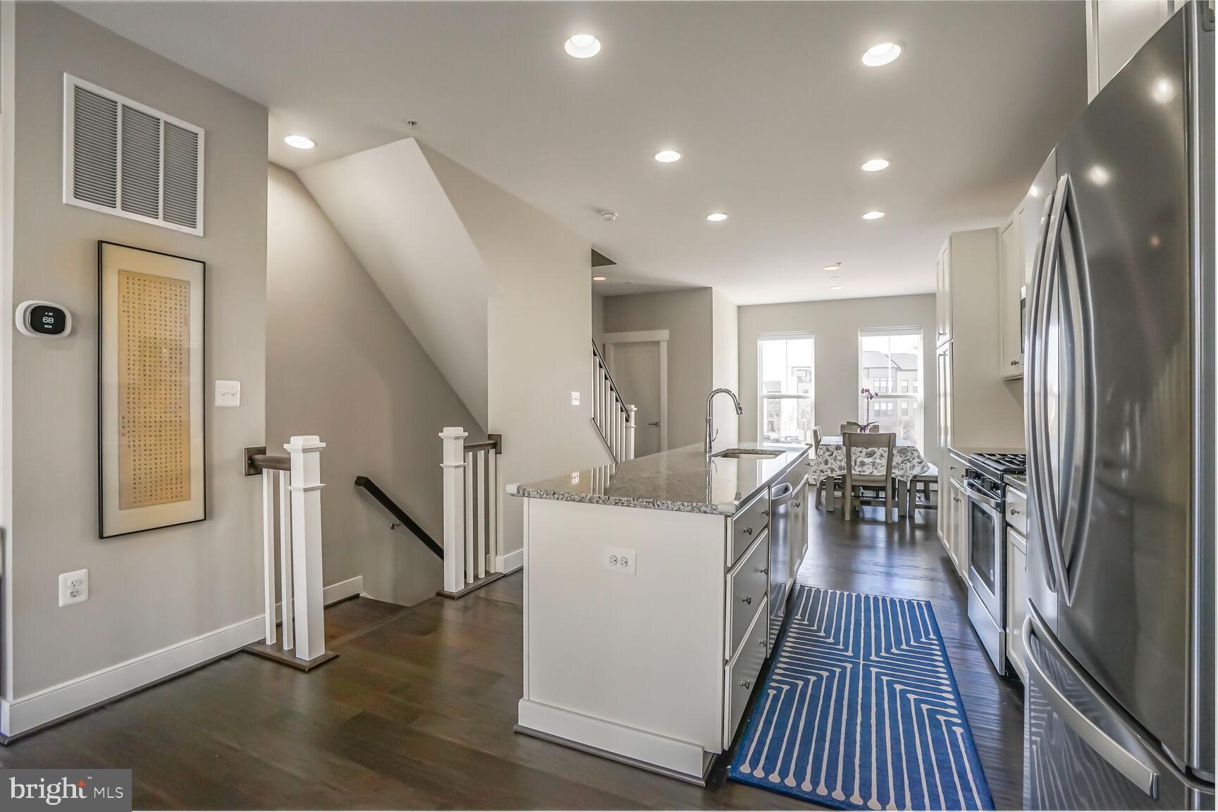 BRAMBLETON TOWN CENTER SOUTH - Residential