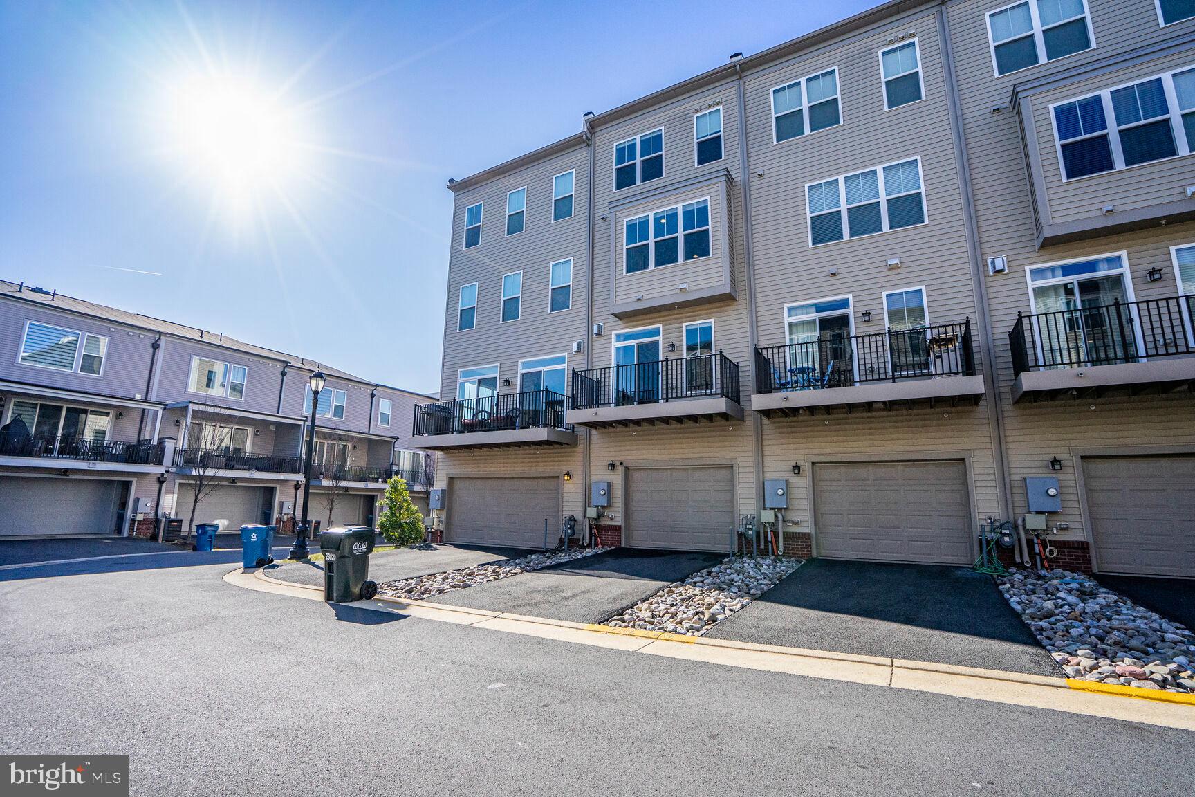 BRAMBLETON TOWN CENTER SOUTH - Residential