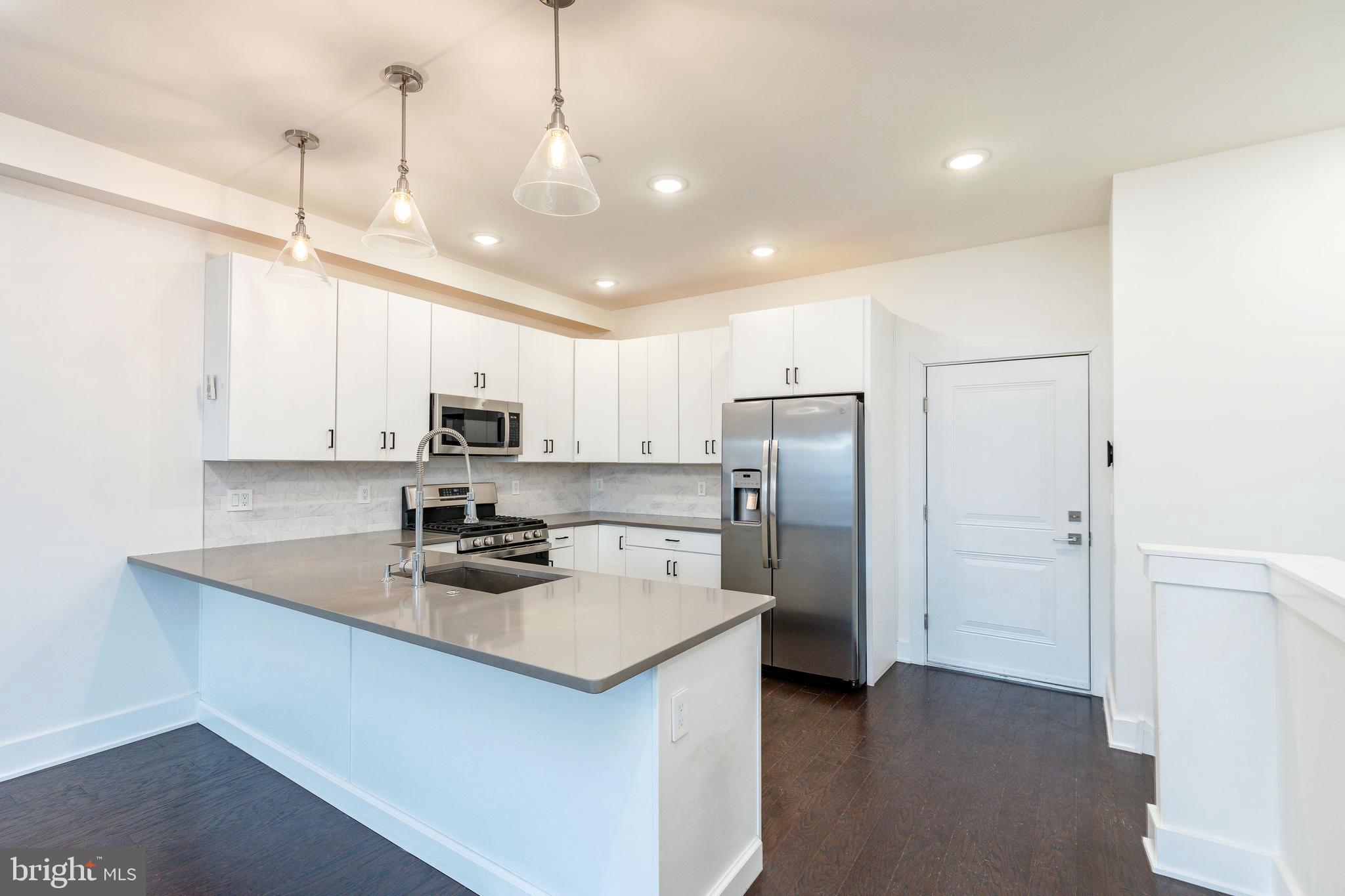 OLDE KENSINGTON - Residential