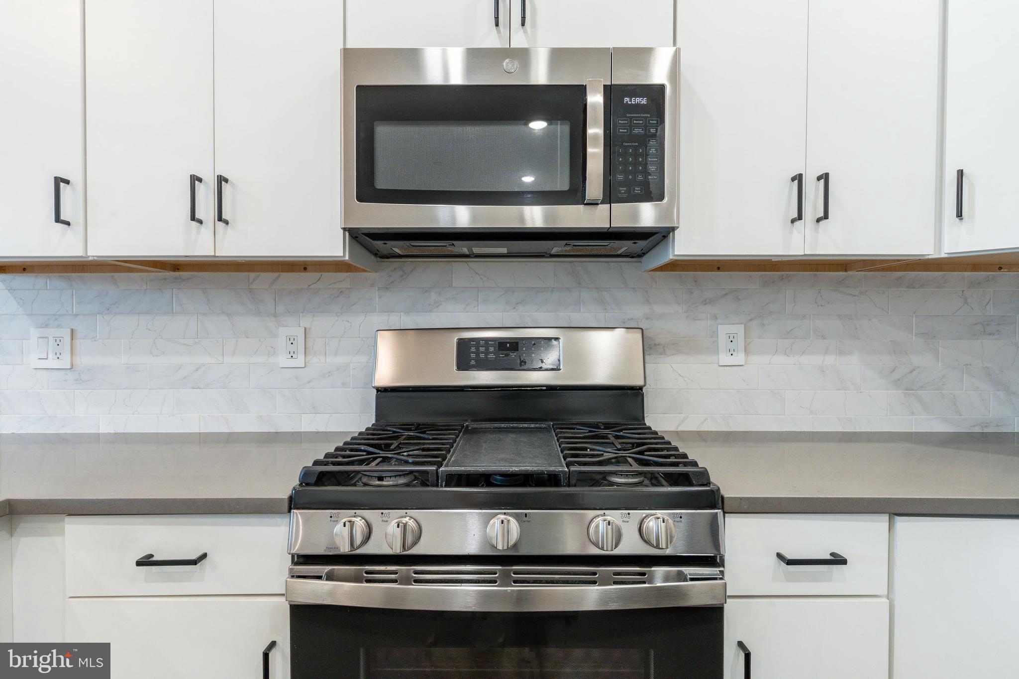 OLDE KENSINGTON - Residential