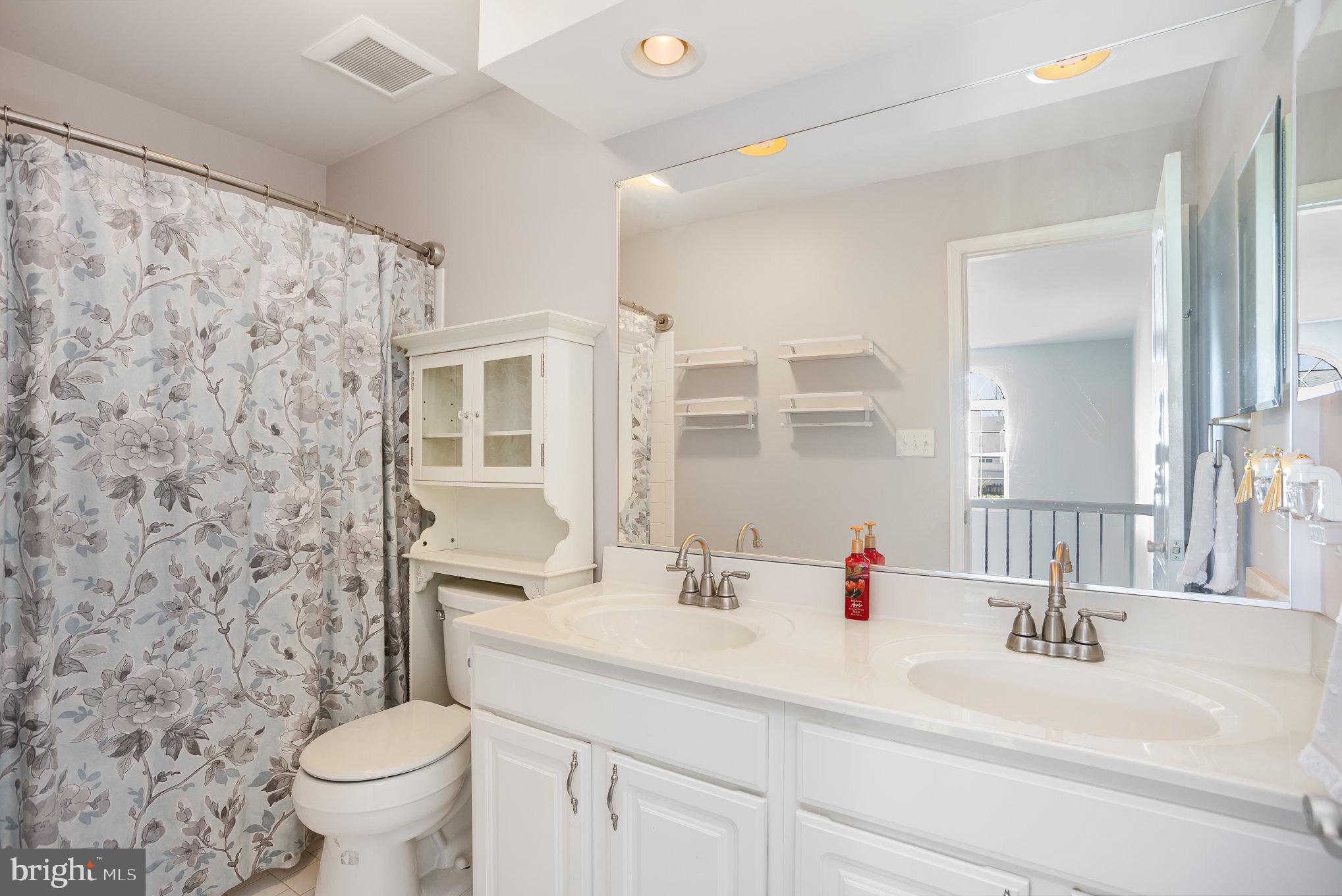 HICKORY OVERLOOK - Residential