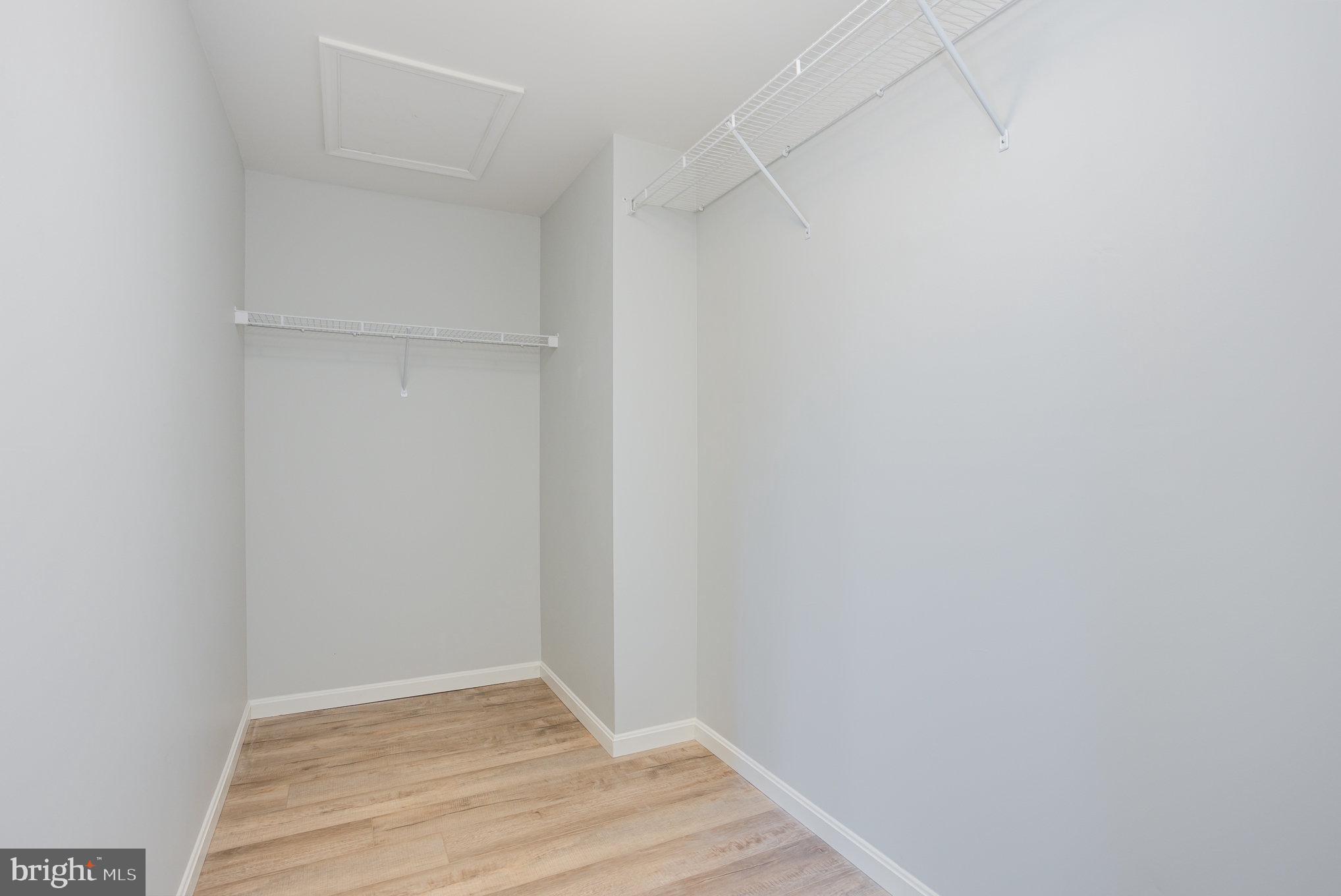 HICKORY OVERLOOK - Residential