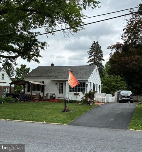 Homes For Sale - 1002 Smith Avenue<br/> LEBANON, PA 17042
