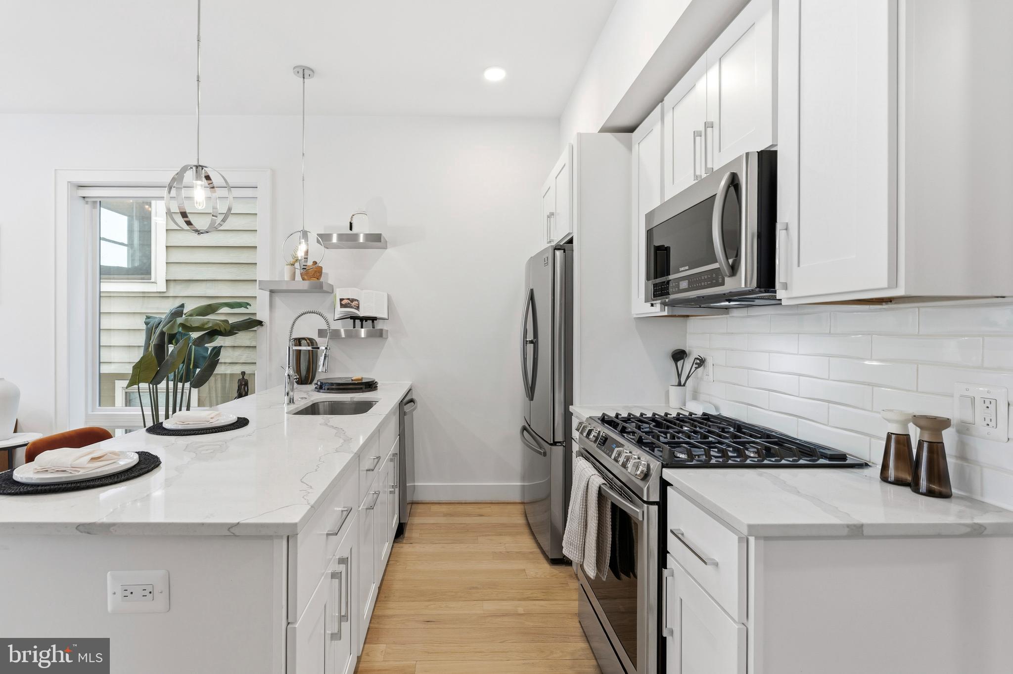 836 VARNUM STREET NW 201