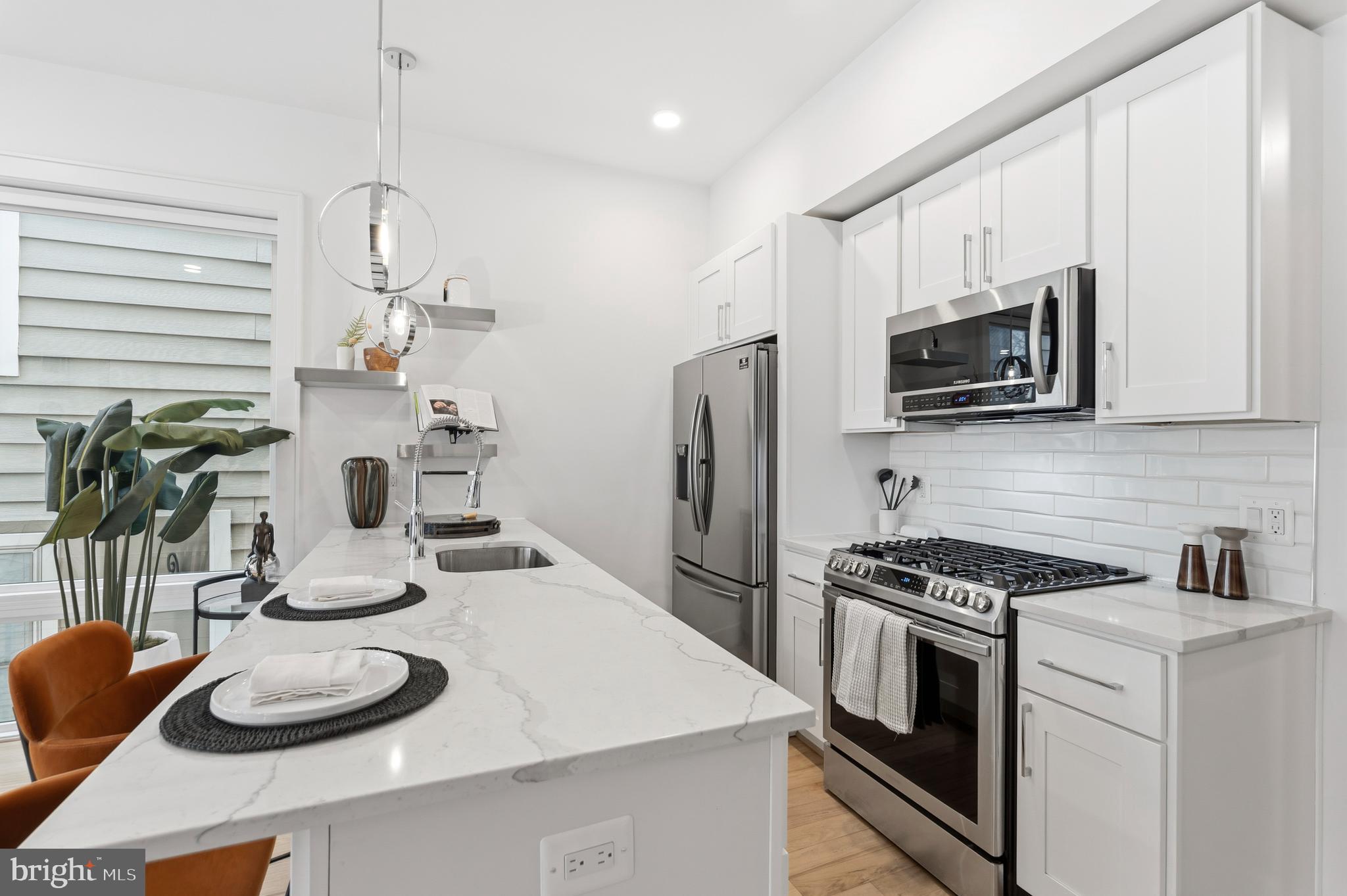 836 VARNUM STREET NW 201