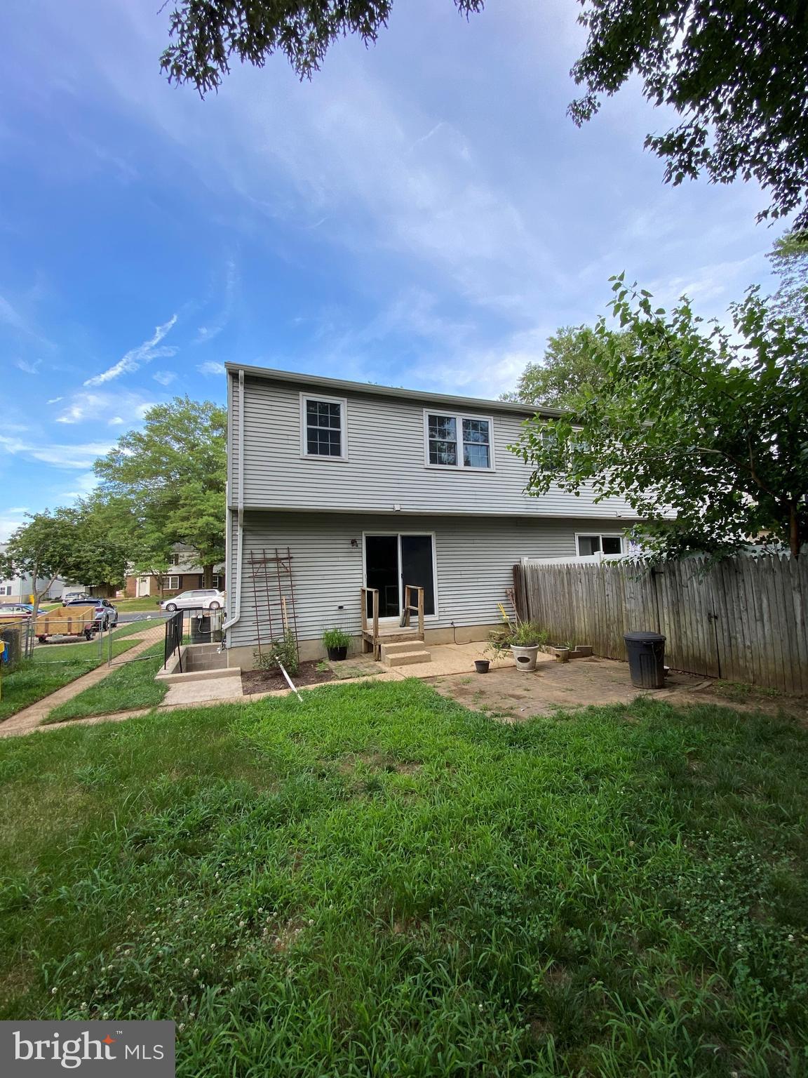 MAGOTHY ESTATES - Residential Lease