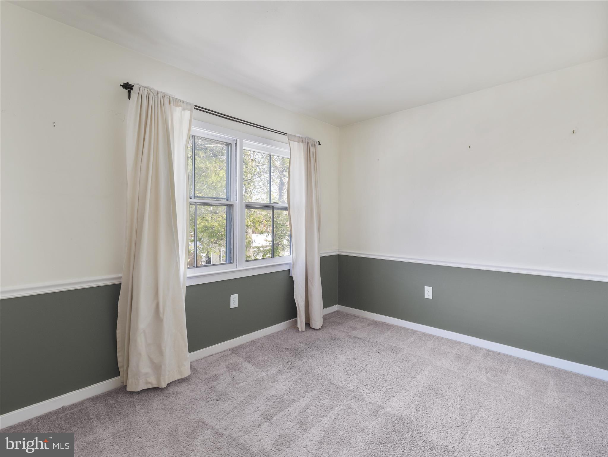 8TH STREET MEWS - Residential