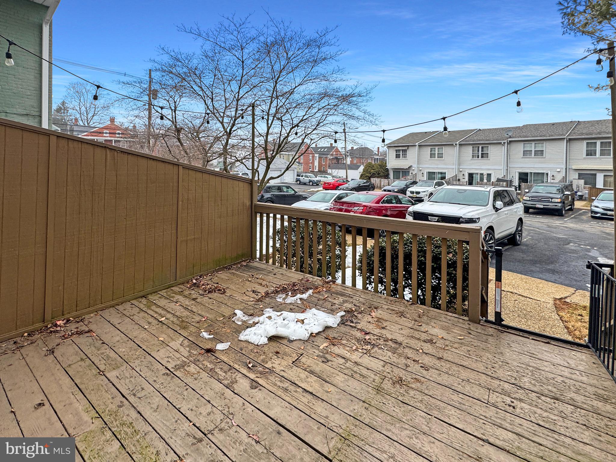 8TH STREET MEWS - Residential