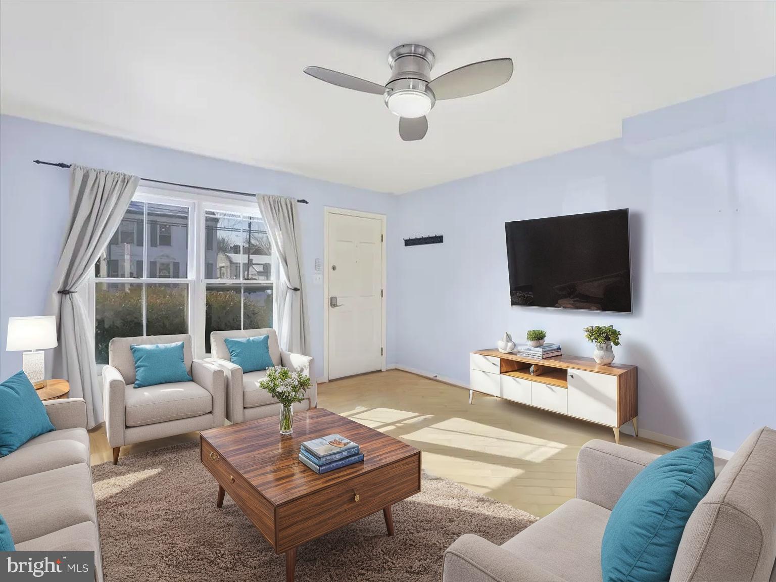 8TH STREET MEWS - Residential