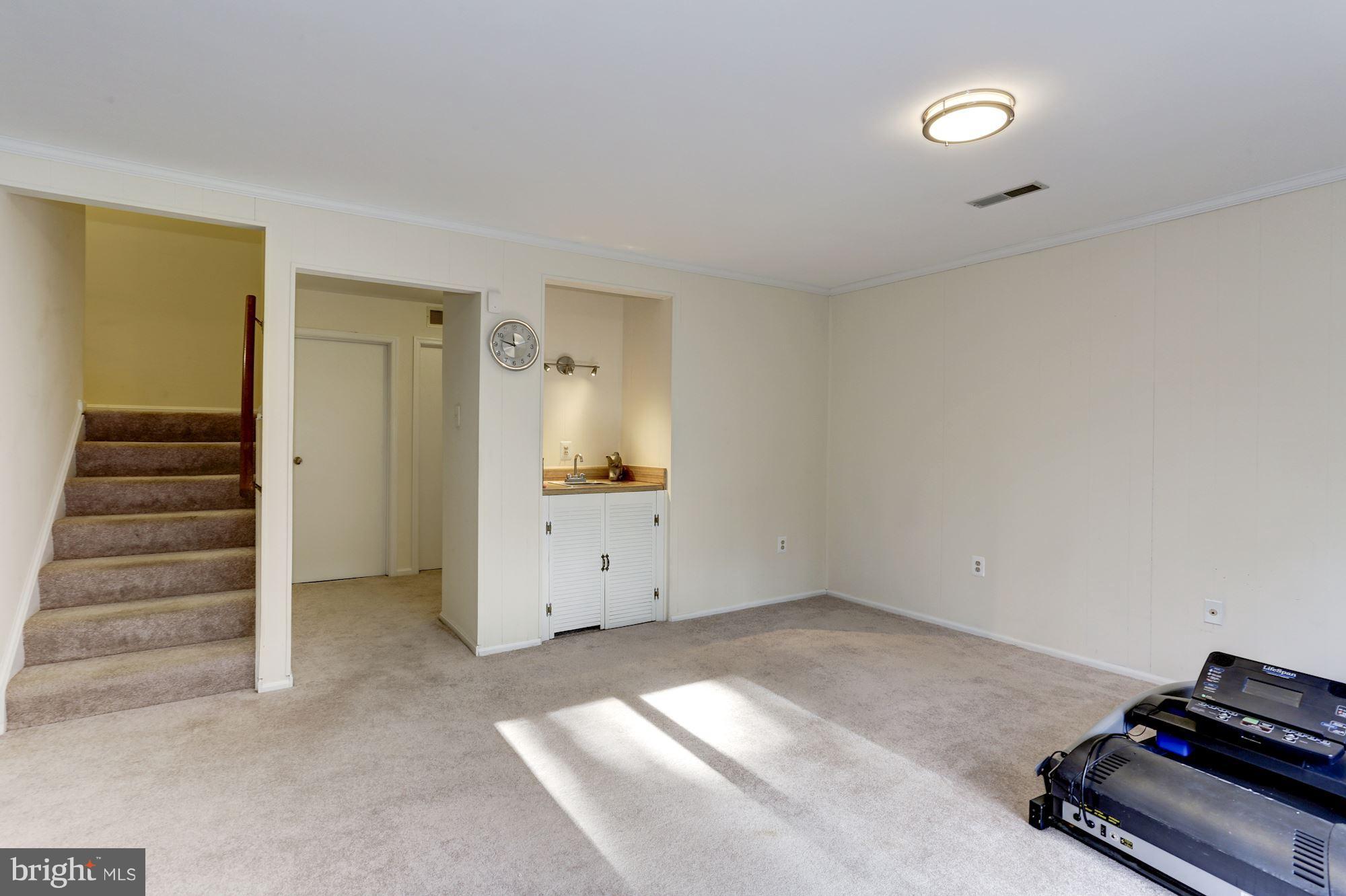 RUNNYMEADE - Residential Lease