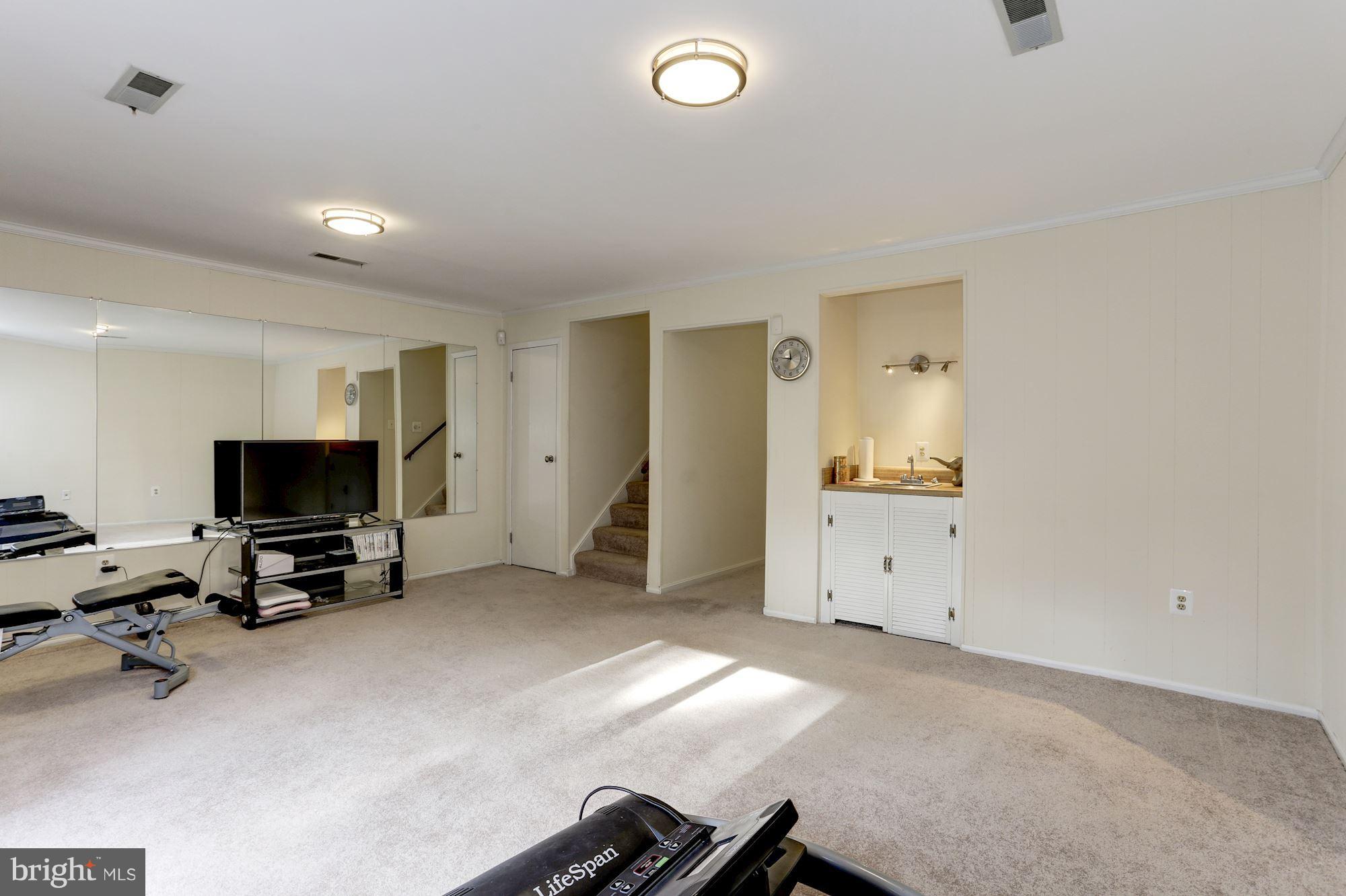 RUNNYMEADE - Residential Lease