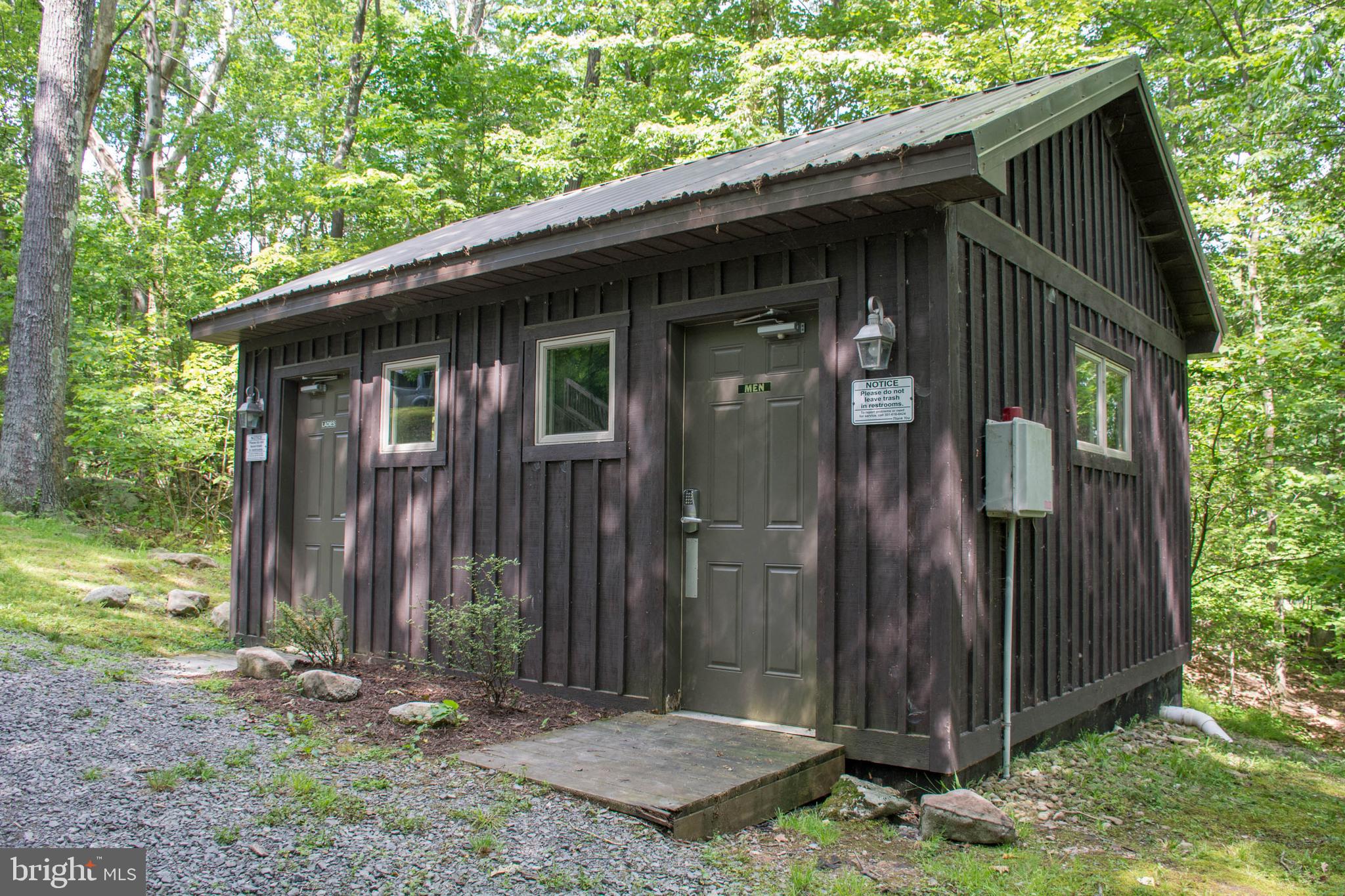 DEEP CREEK HIGHLANDS - Land