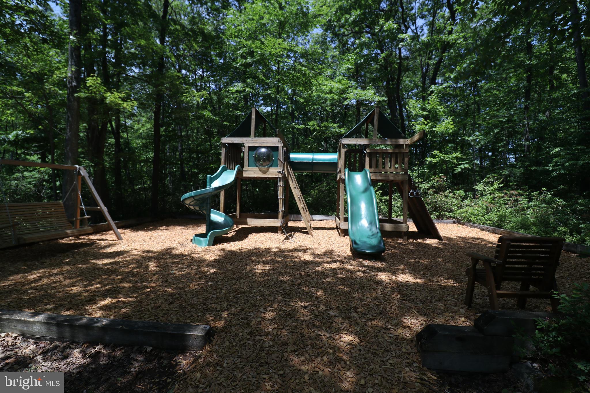 DEEP CREEK HIGHLANDS - Land