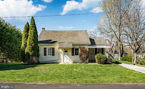3813 NORWOOD AVENUE DOWNINGTOWN PA 19335