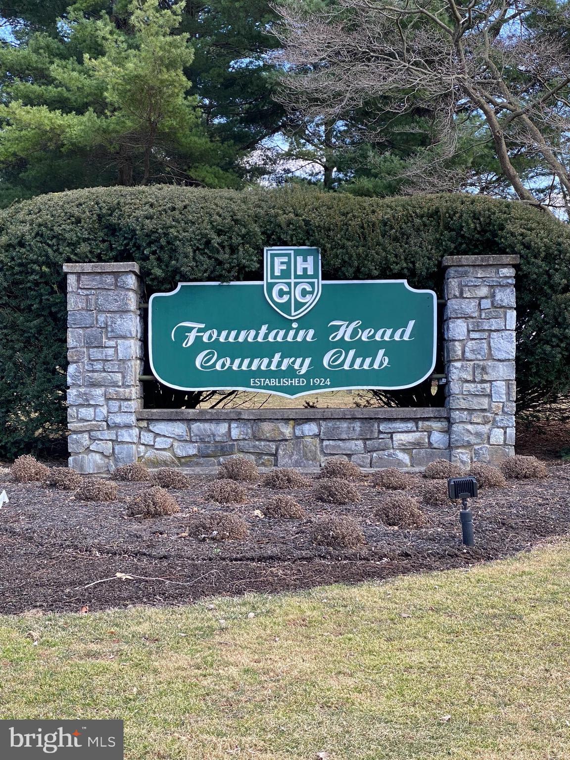 FOUNTAIN HEAD - Residential