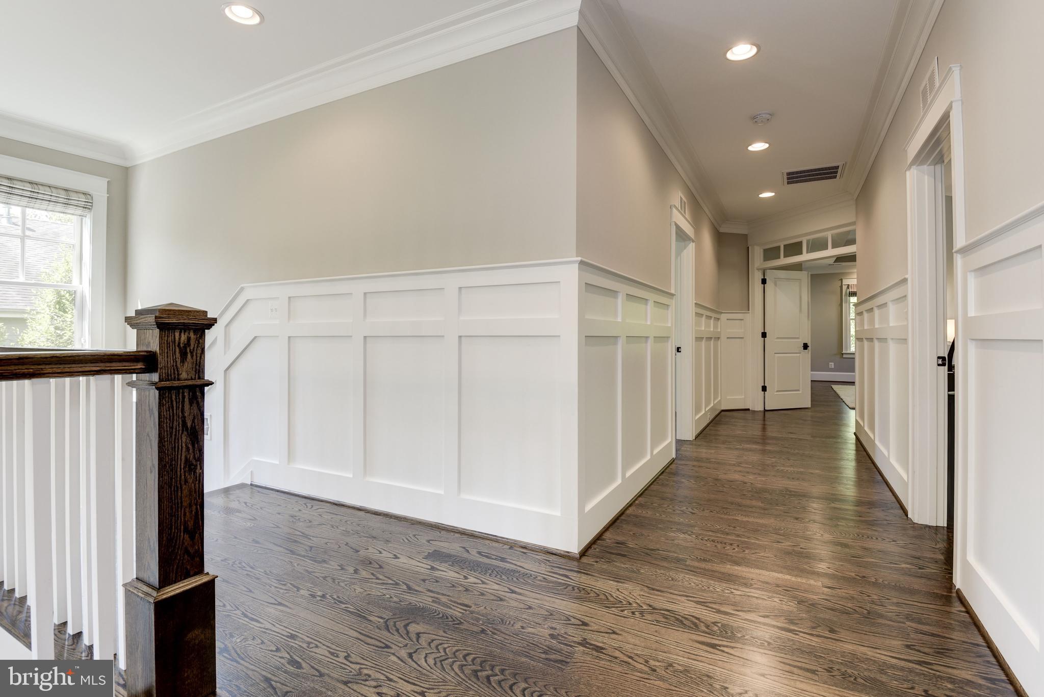 LEE LEXINGTON - Residential