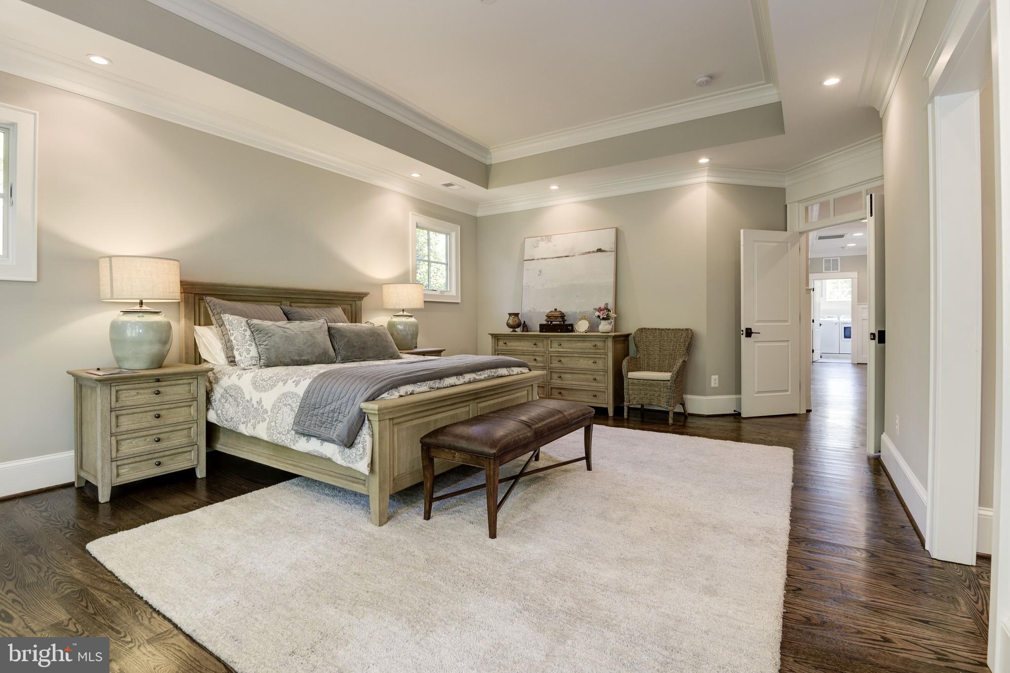 LEE LEXINGTON - Residential