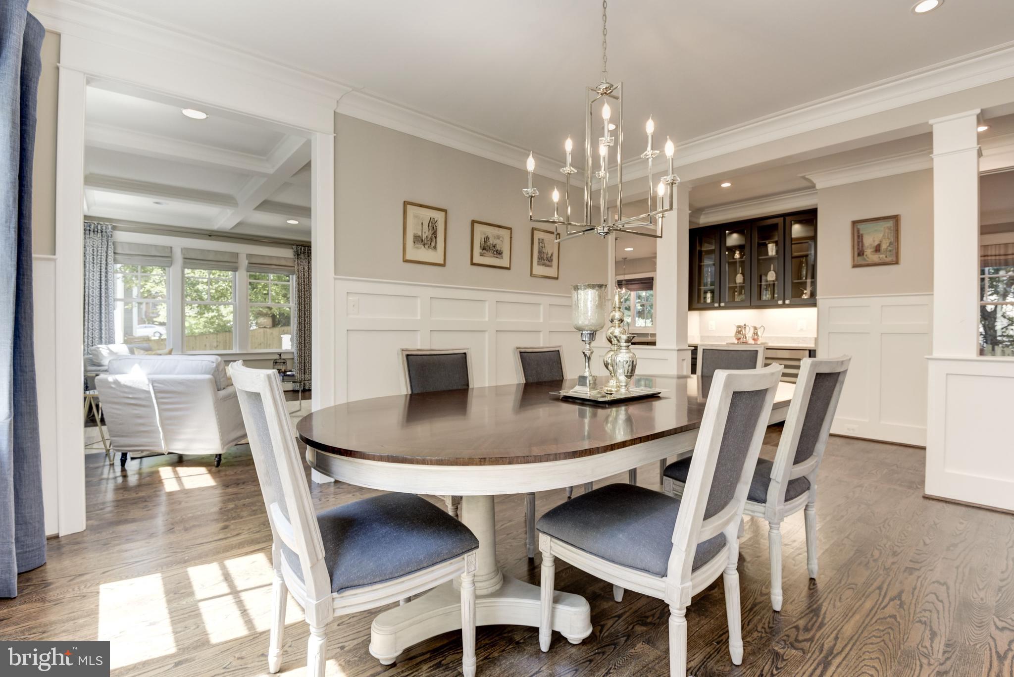 LEE LEXINGTON - Residential