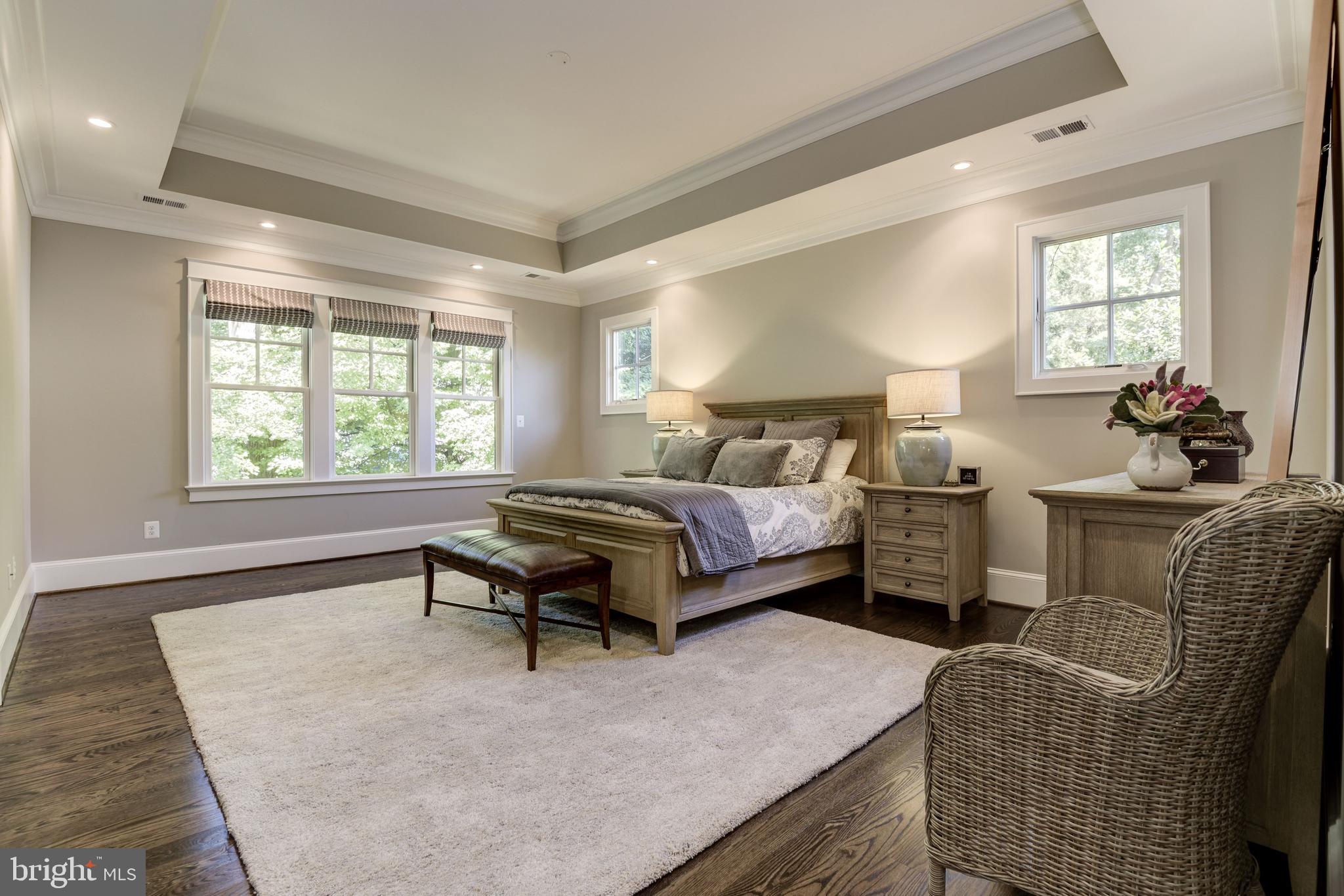 LEE LEXINGTON - Residential