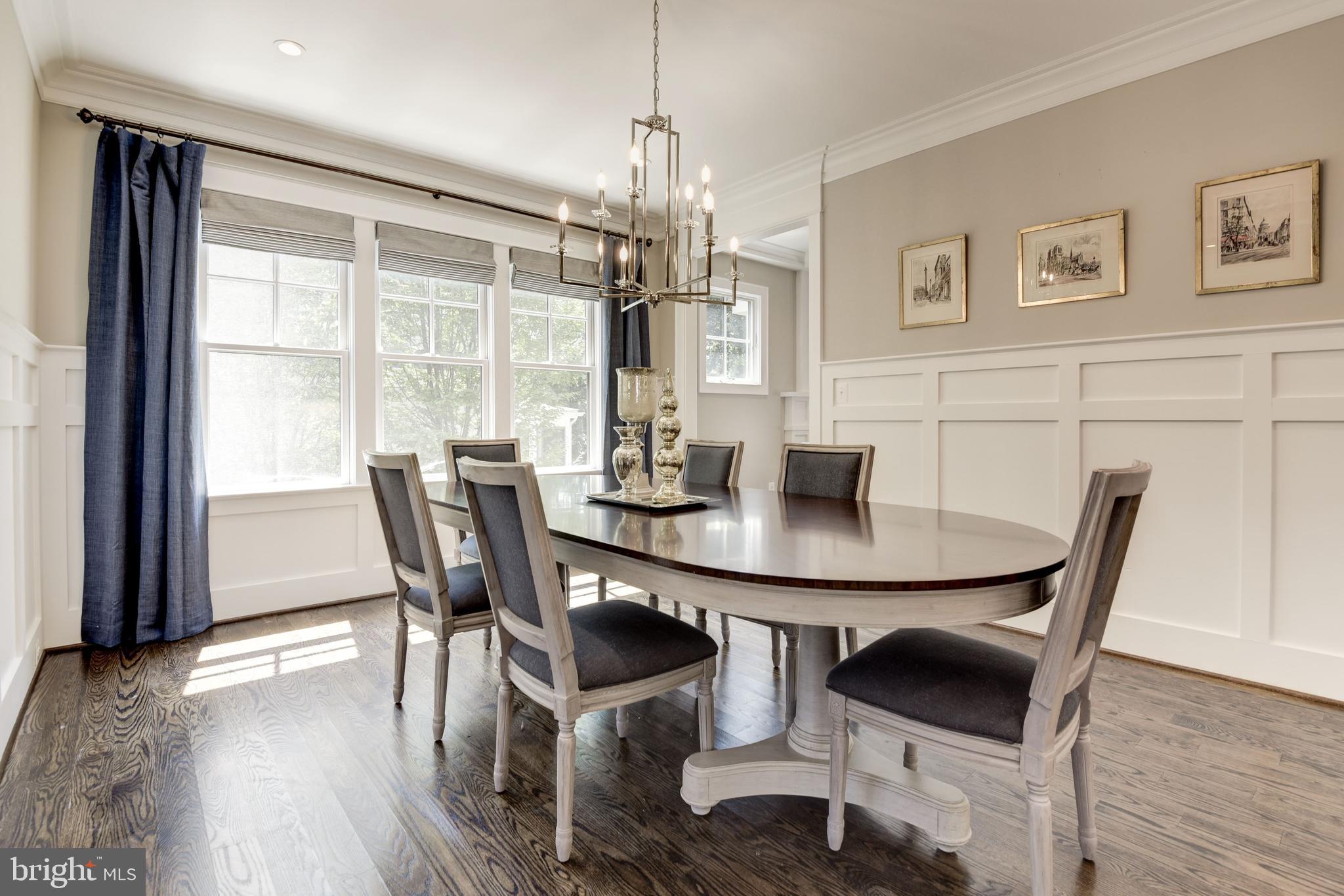 LEE LEXINGTON - Residential