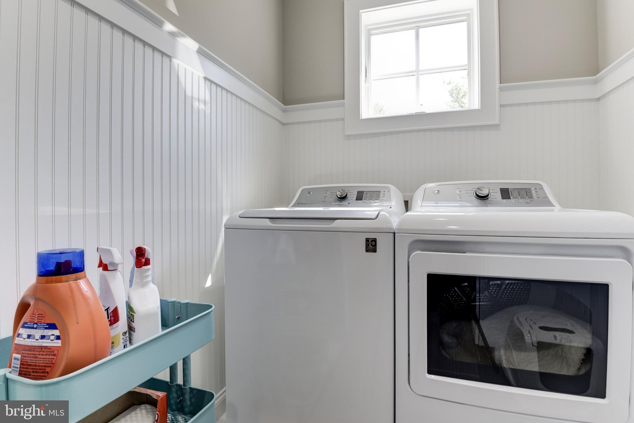 LEE LEXINGTON - Residential