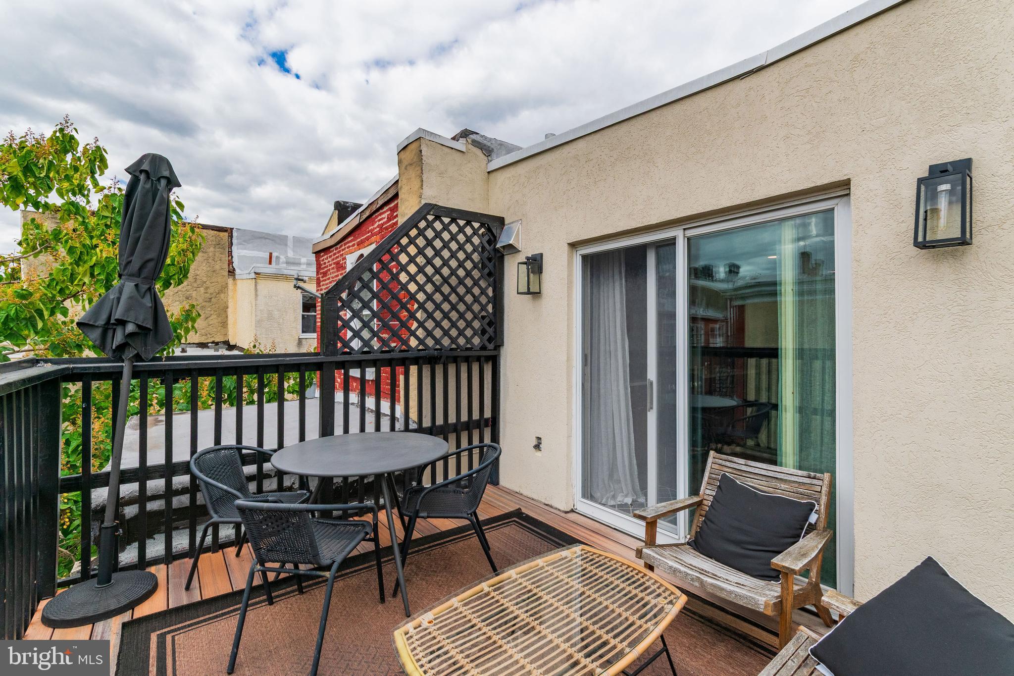 FAIRMOUNT - Residential Lease