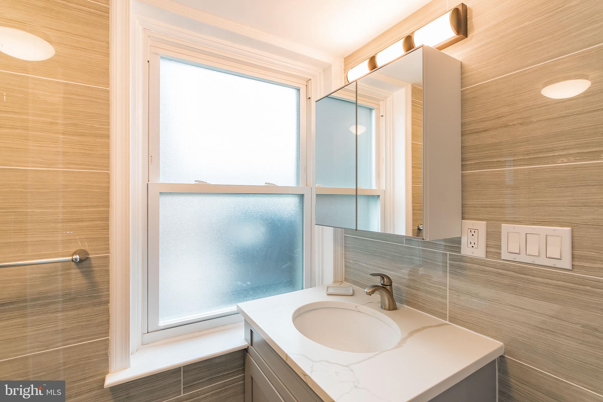 FAIRMOUNT - Residential Lease